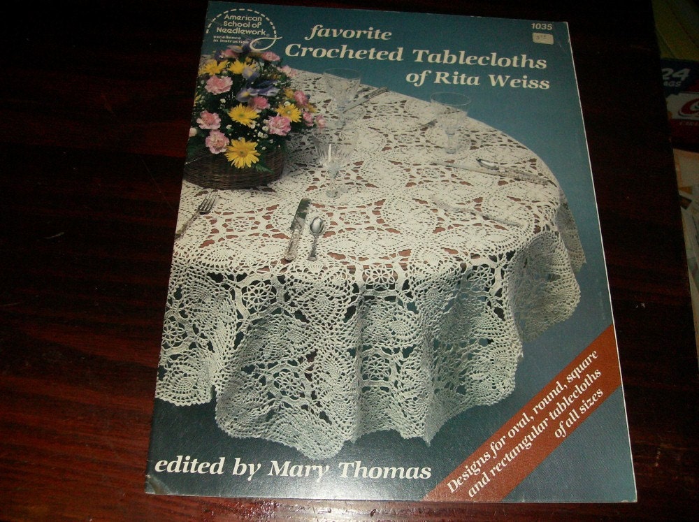 How to Crochet Oval Tablecloths | eHow.com