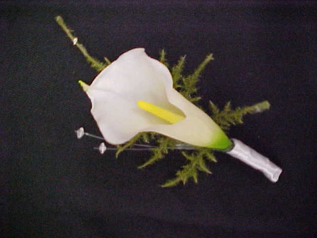 12 piece Wedding Flowers Calla Corsages and Boutonnieres