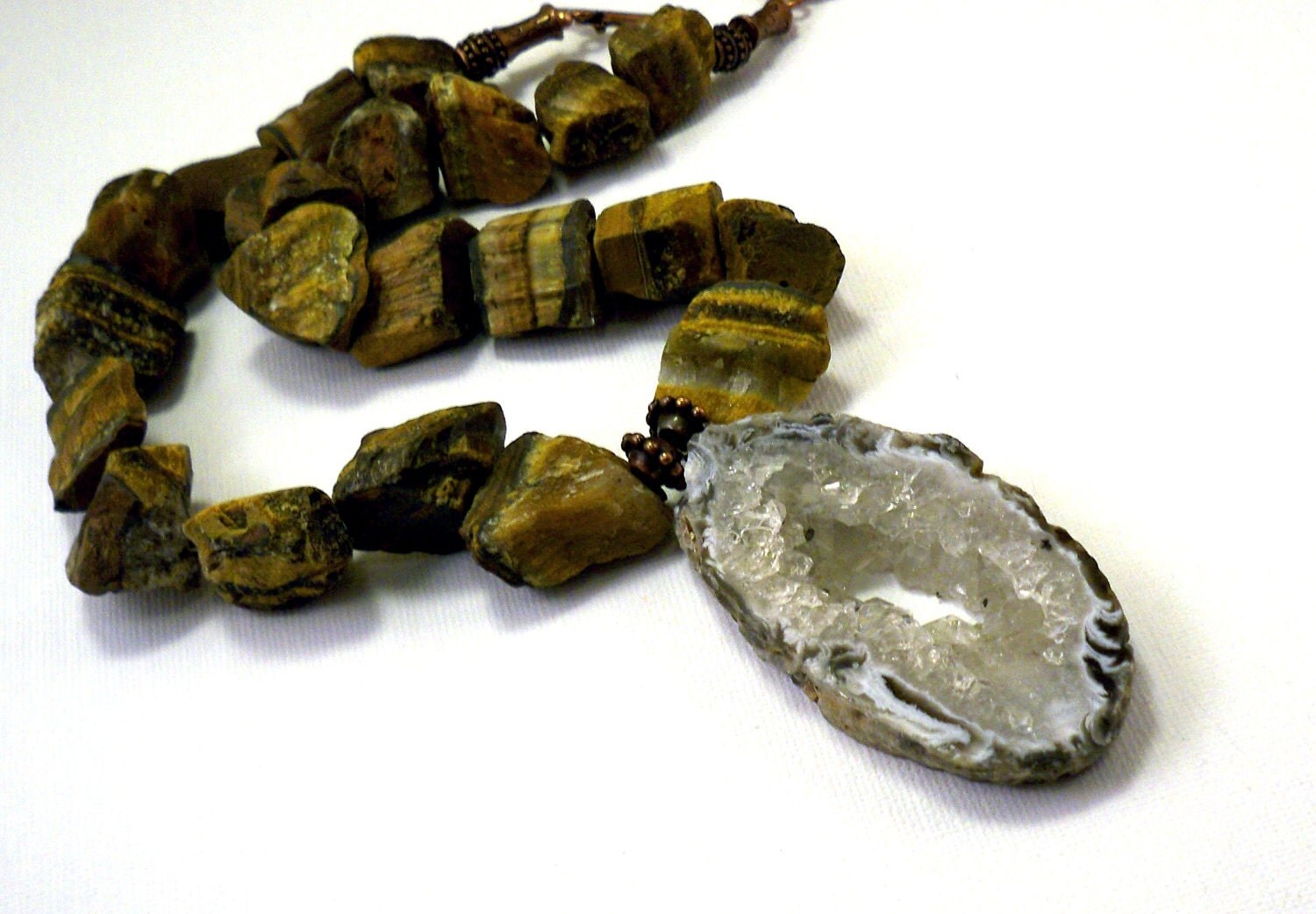 New styles are more Ekslusive Raw Stones In Jewelry New styles are more Ekslusive Raw Stones In Jewelry