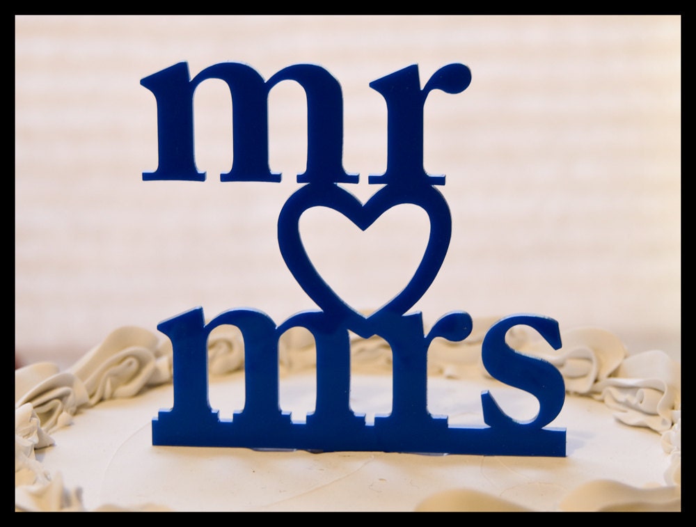 MR and MRS Wedding Cake Topper with heart black