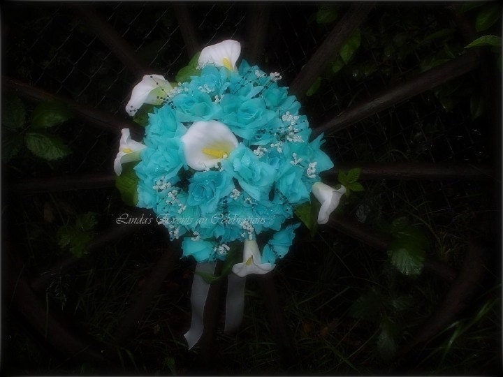 aqua blue wedding flowers