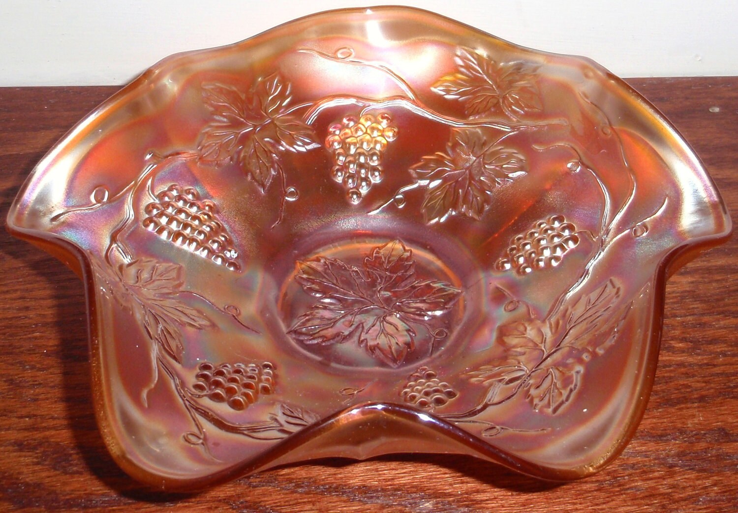 TRI-STATE ANTIQUES' CARNIVAL GLASS PAGE