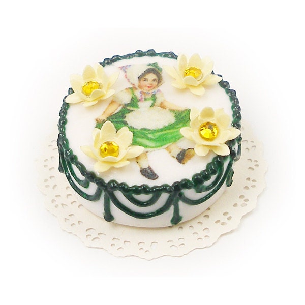 St Patrick's Day Cake Dollhouse Miniature Accessories Handmade