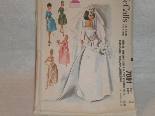 Vintage McCalls Pattern 7091 Wedding Dress