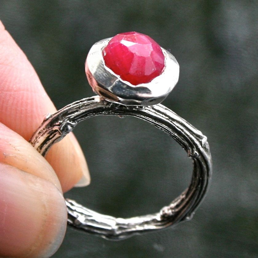 Sterling silver Ring Tree Branch and Ruby wedding set by zulasurfing size 