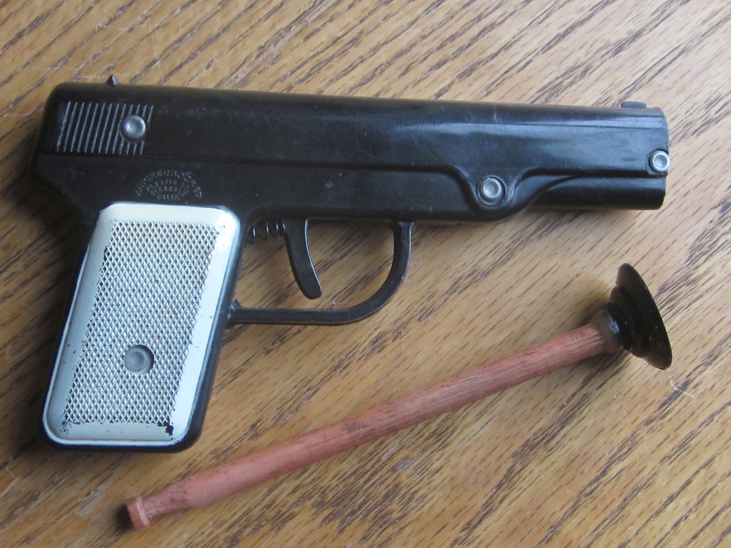 Knickerbocker Plastics Toy Company Toy Dart Gun 1950 Era