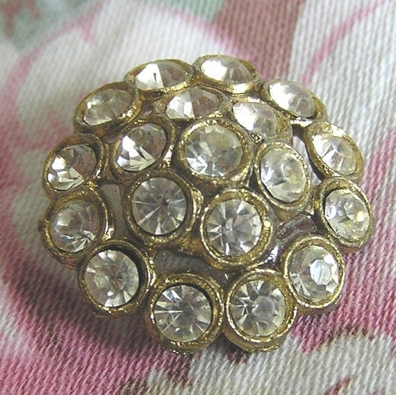 Items similar to Beautiful Vintage Rhinestone Buttons - Set of Four on Etsy