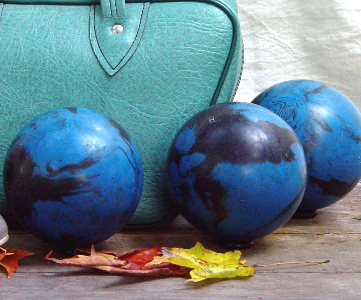 Blue Candlepin Bowling Ball Set Turquoise Carry Case Ladies