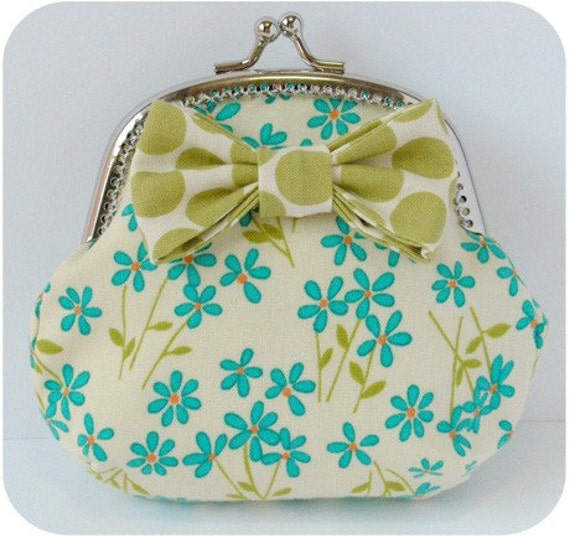 Kiss Lock Coin Purse