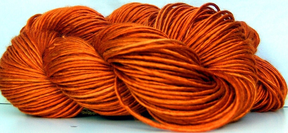 HandSpun Yarn bamboo Pumpkin new autumn color 170 yards