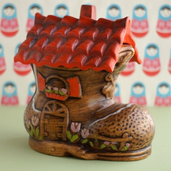 Old Lady Who Lived In A Shoe Cookie Jar