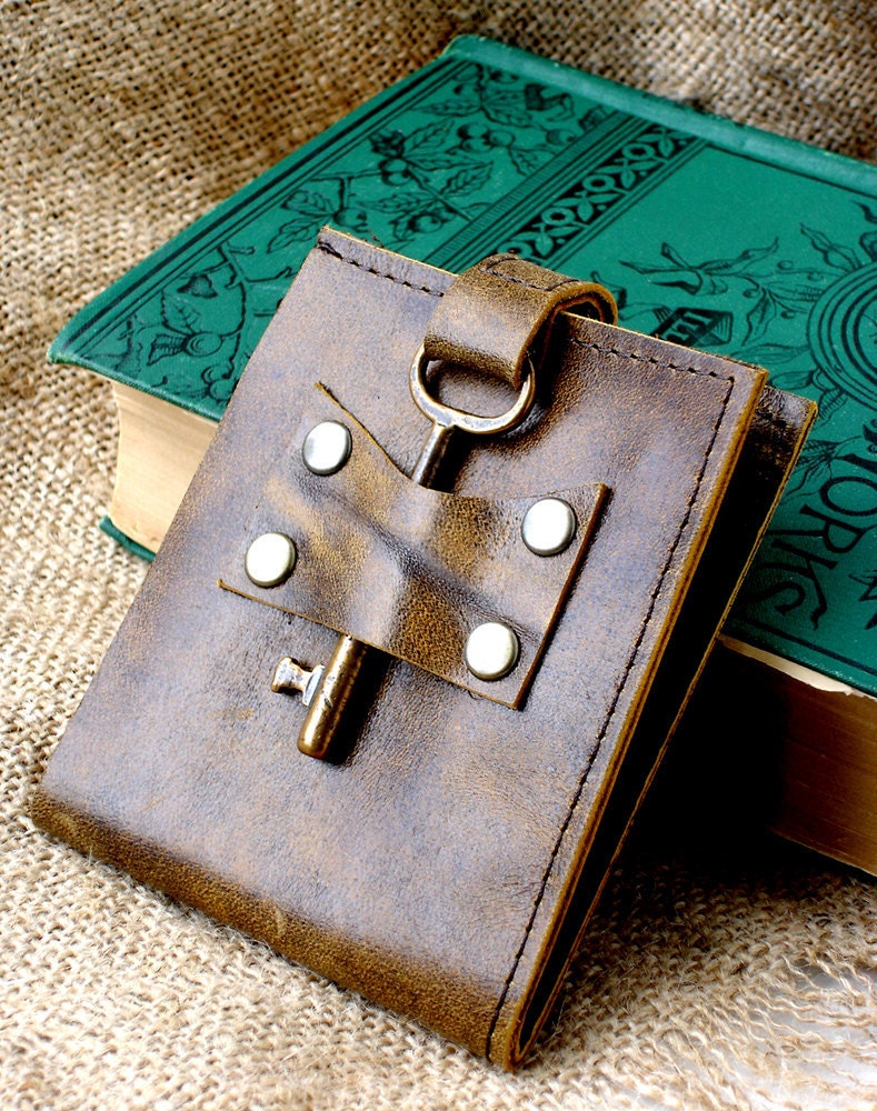 Men's Leather Wallet with Antique Skeleton Key Brindled