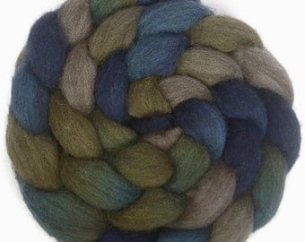 Handpainted Dark BFL Wool Roving - 4 oz. Blue Eyes - Spinning Fiber