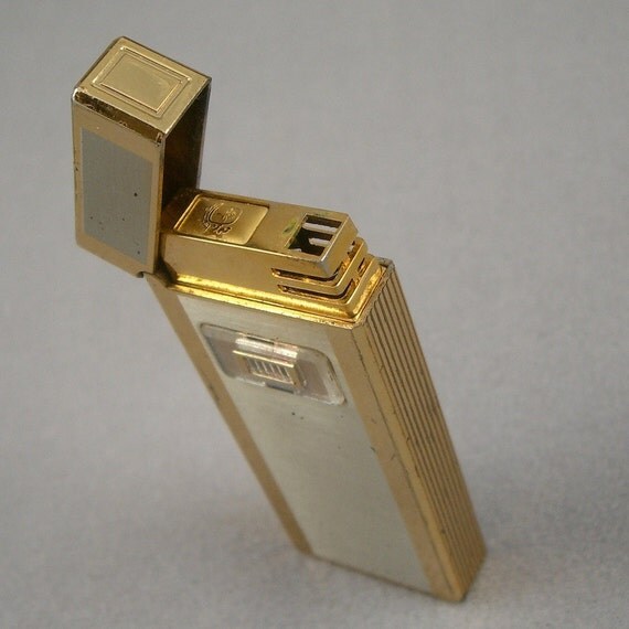 Colibri cigarette lighter Sensotron touch sensor