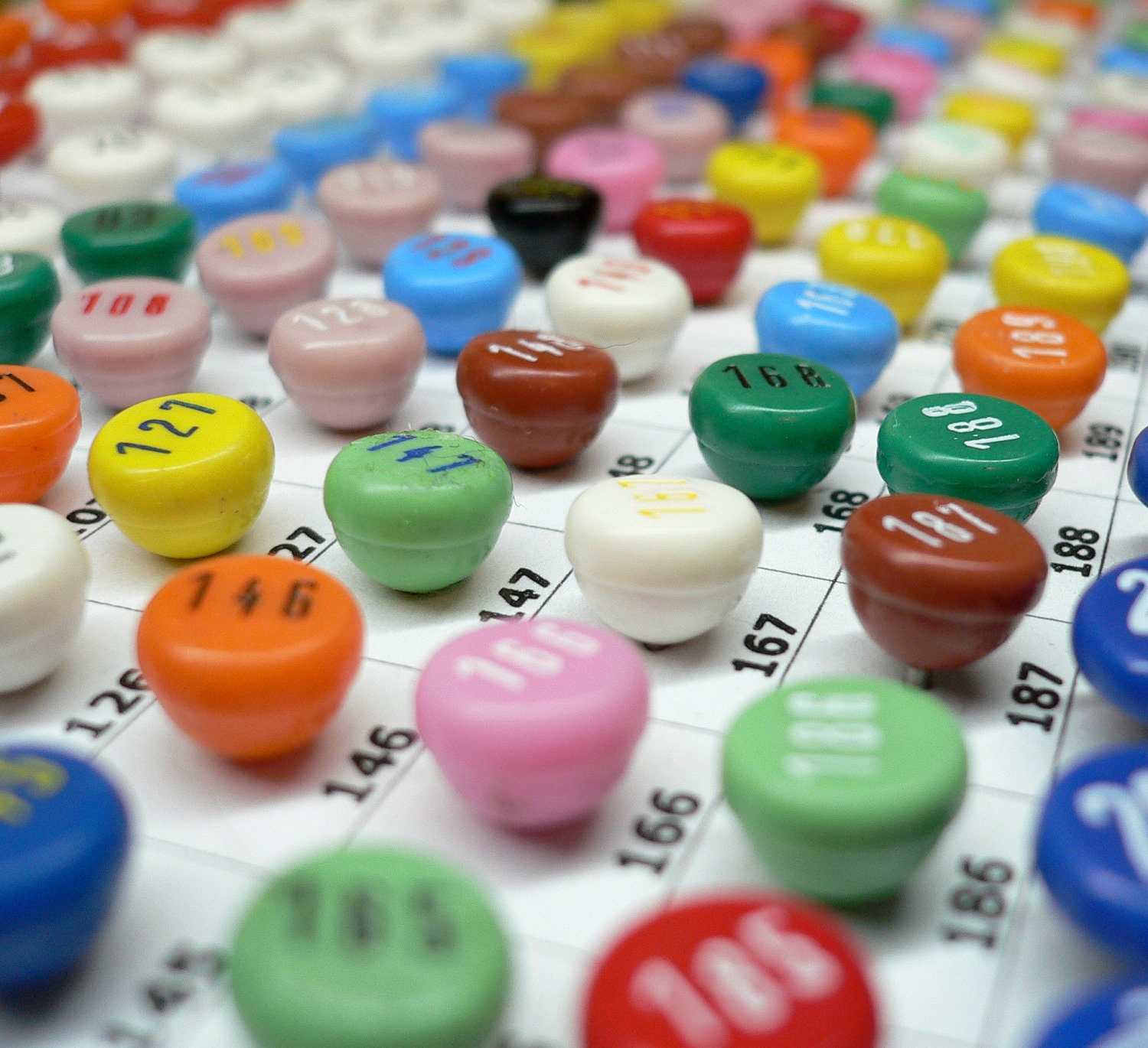 NUMBERED MAP TACKS 5pcs 1960s Vintage by cOveTableCuriOsitiEs