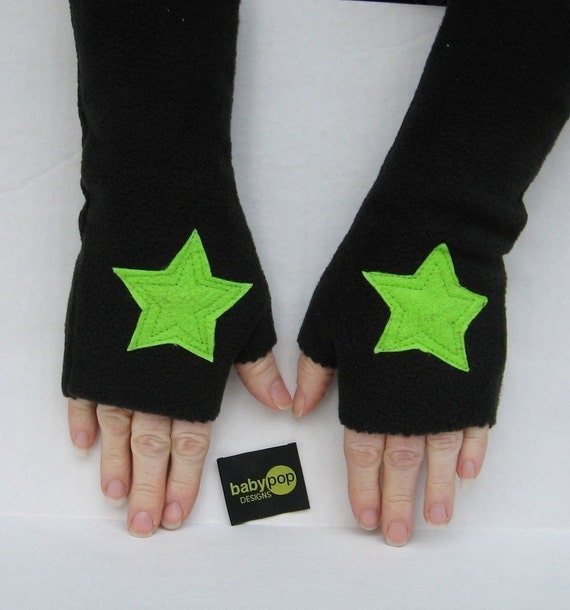 Kids Fingerless Superhero Star Gloves cuff