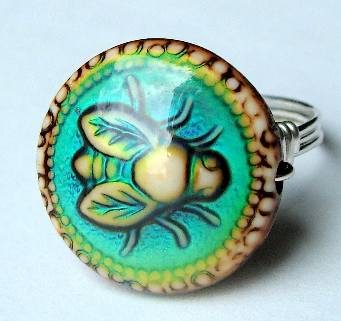 Honey Bee Mood Ring Color Changing Ring Novelty Ring Wire