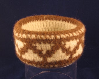 Native American Inspired Zigzag crocheted basket