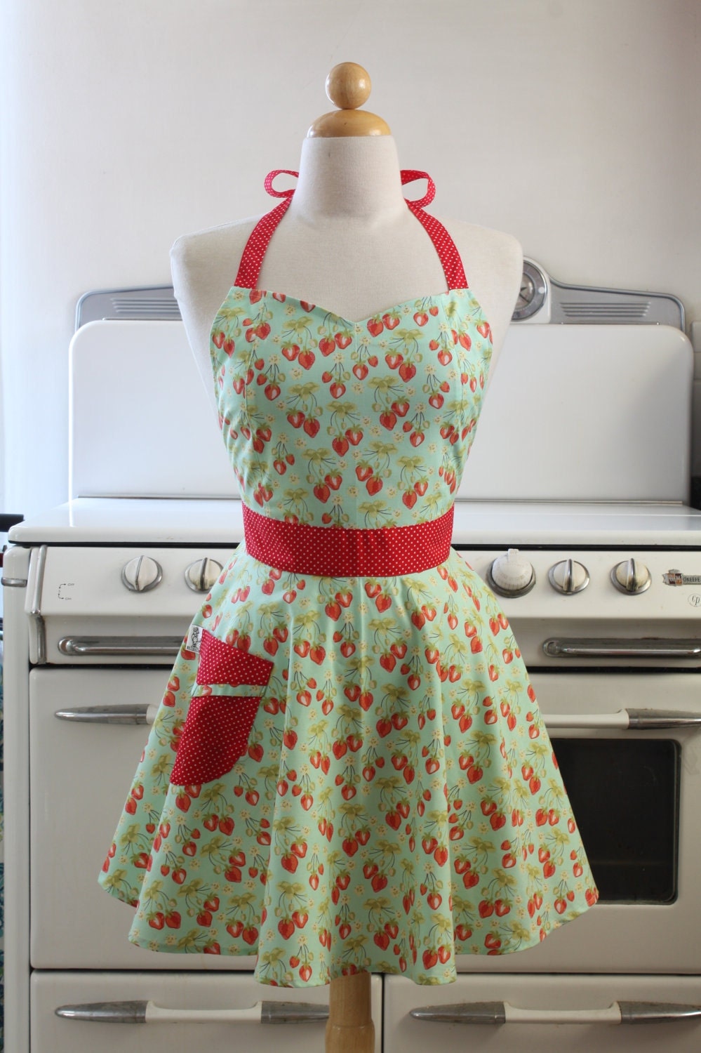 Apron Sweetheart Neckline Retro Style Sweet Strawberries on