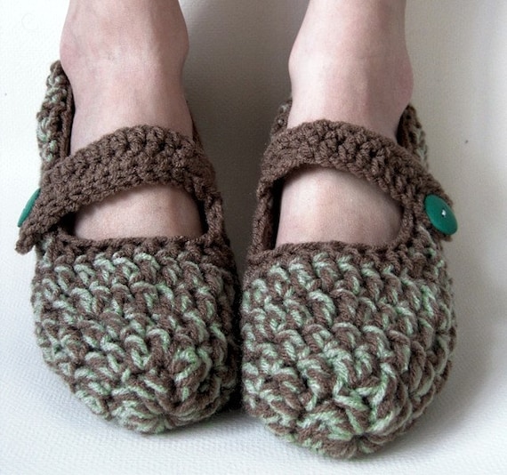 Women's Mary Jane Slippers Crochet Slipper by brokenhallelujah