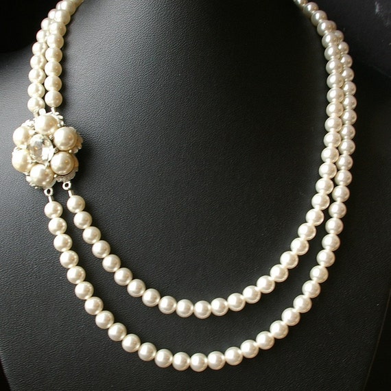 Items similar to Pearl Flower Bridal Necklace, Retro Wedding Jewelry ...