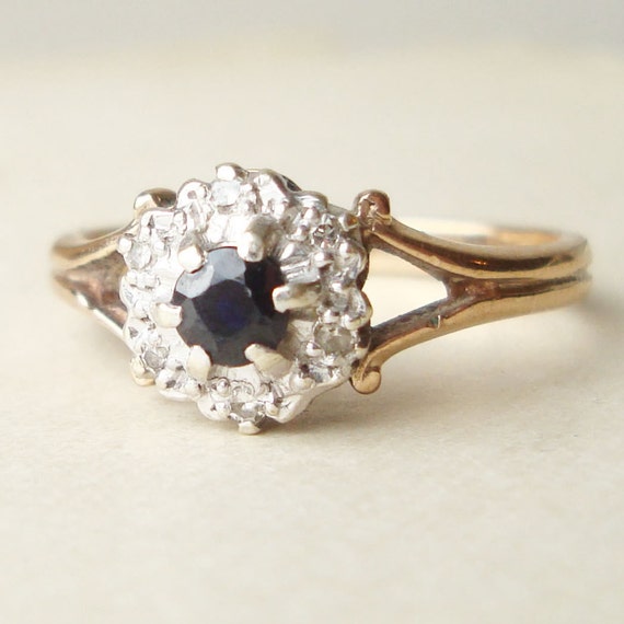 vintage engagement rings with sapphires