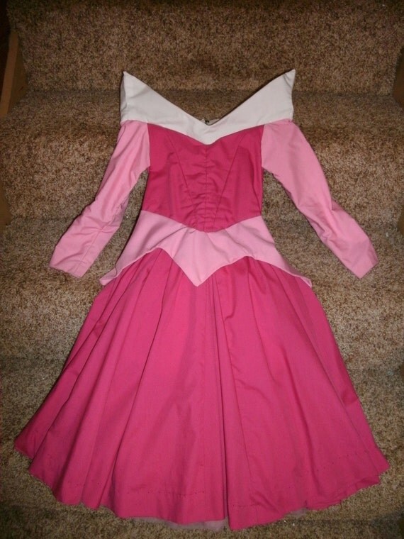 Items similar to Sleeping Beauty dress costume gown girls 3 5 yr pink on Etsy