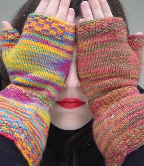 Knit Pattern Urban Gauntlet