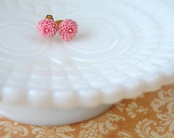 mum's the word-powder pink mum flower post earrings