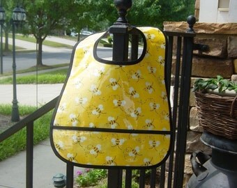 WATERPROOF WIPEABLE Baby to Toddler Plastic Coated Bib Bumble Bee