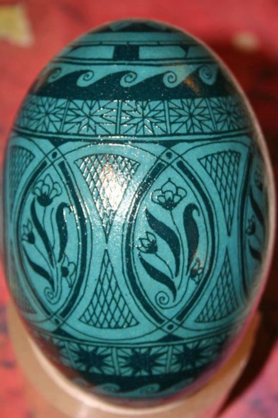 Christmas SALE Pysanky Etched Emu Egg Interconnected Circles