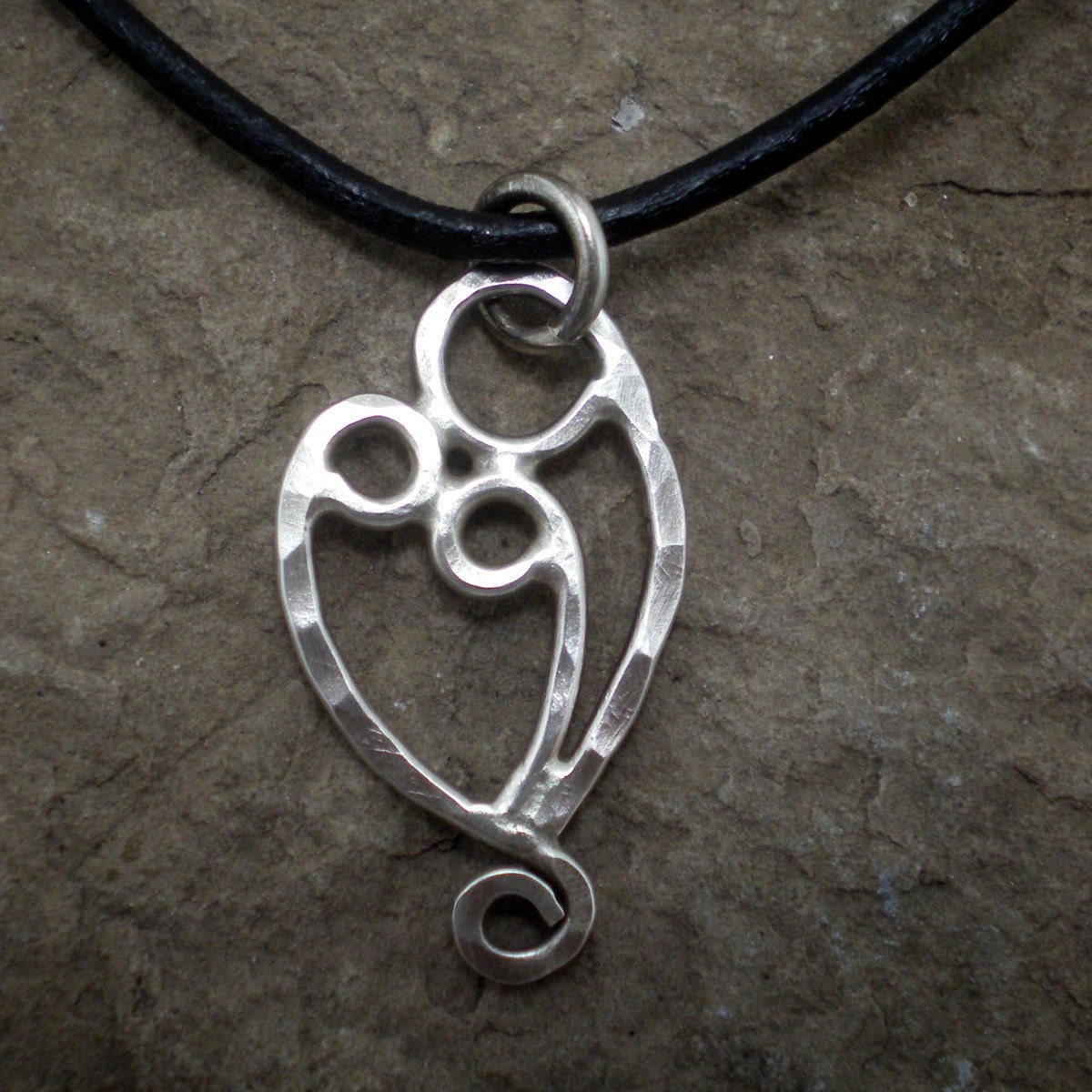Platinum Mother and Child Pendant main image 0