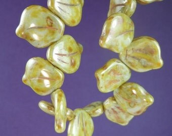 10 Czech Pressed Glass Beads 14mm Spring Green Luster Leaves (G - 478)