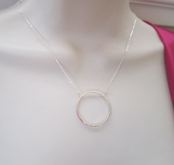 shinny hammered sterling silver circle necklace by jennytrinh
