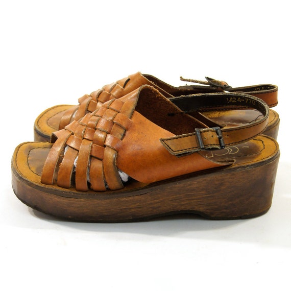 sz 7 Platform Huaraches in Nut Brown Leather vintage