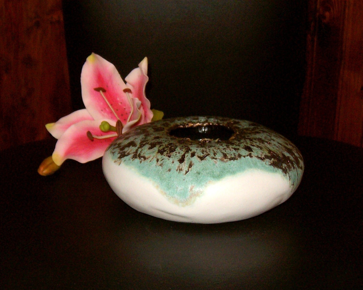 round Ikebana vase with flower frog pin frog kenzen in