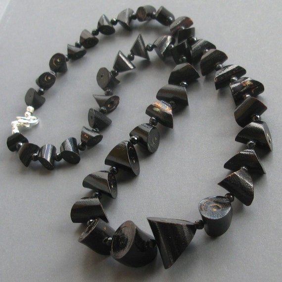 Vintage black coral . Necklace . Genuine . Undyed by GalinaKirman
