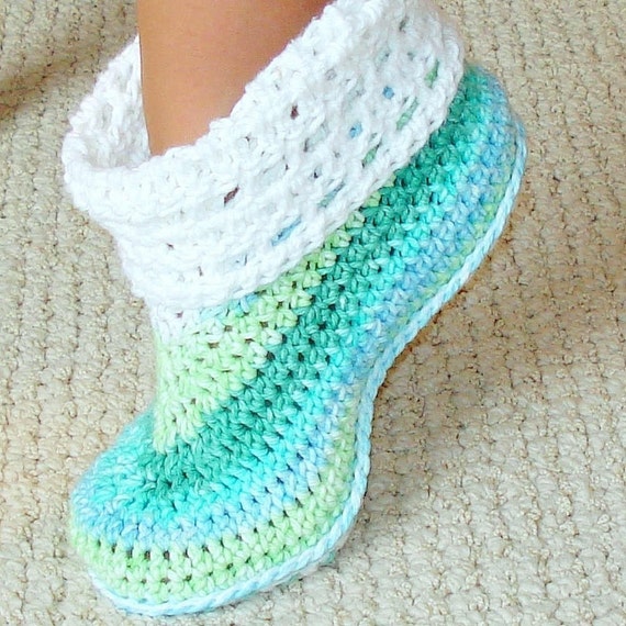 Cuffed booties crochet pattern adults and kids by Genevive on Etsy