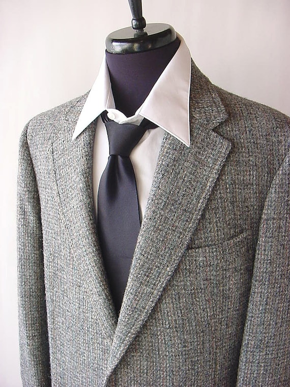 vintage Charcoal Gray Tweed Mens Sport Coat . by shopgoodgrace