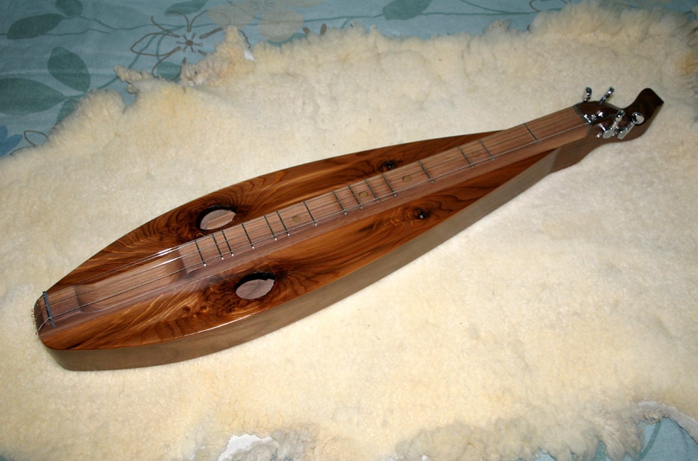 Fourstring Teardrop Mountain DulcimerRed Cedar Soundboard