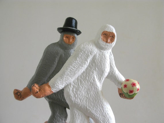 Wedding Cake Toppers - Large Bigfoot Couple