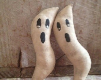 Primitive Halloween Ghost Ornies