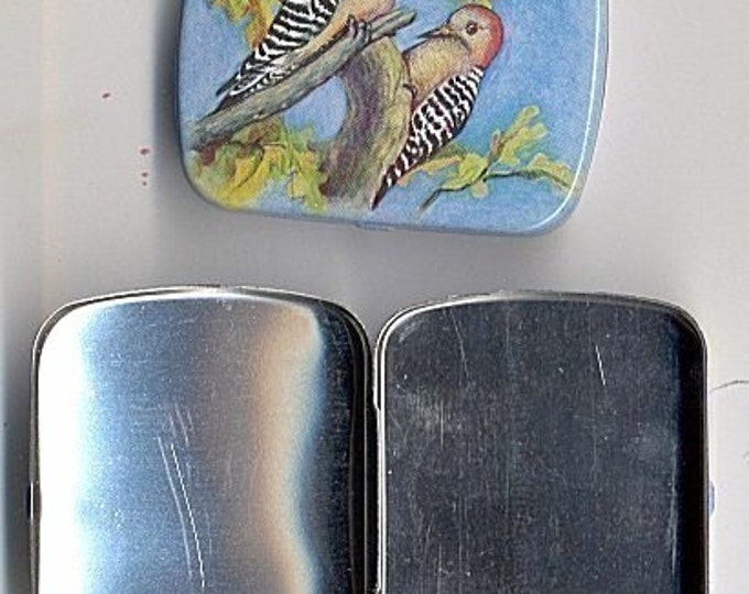 SALE SALE vintage tin trinket or pill box birds (1)