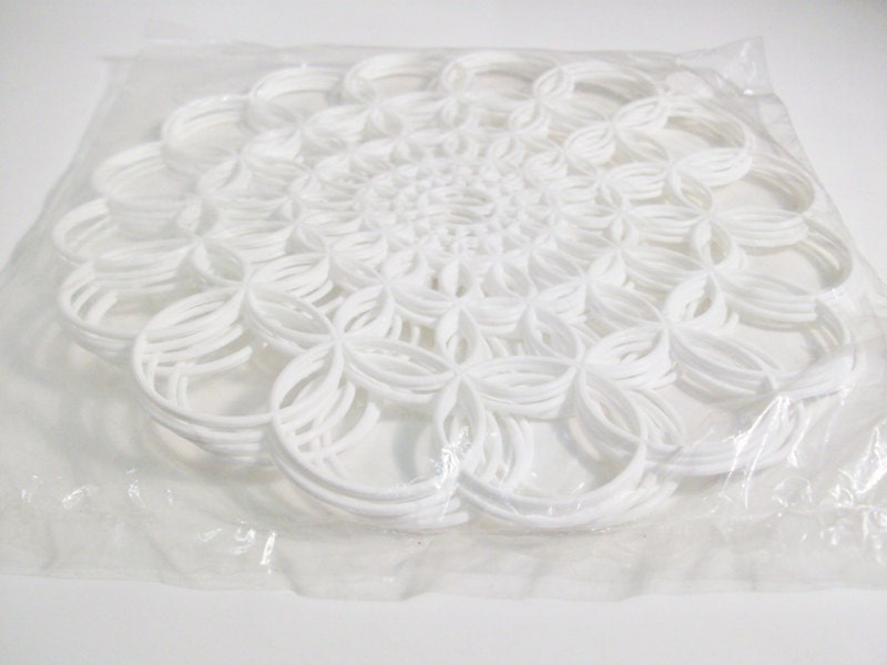 Retro Vintage Plastic Lace Doilies Six New In Package