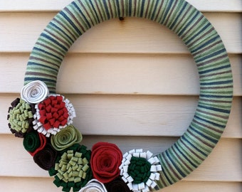St. Ptrick's Day Wreath - St. Pattys Day Wreath - Holiday Wreath - Felt Flower Wreath - Yarn Wreath -Yarn Felt Wreath - Felt Wreath - Green