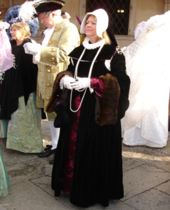 Renaissance Amtgard gown Pennsic garb Belegarth