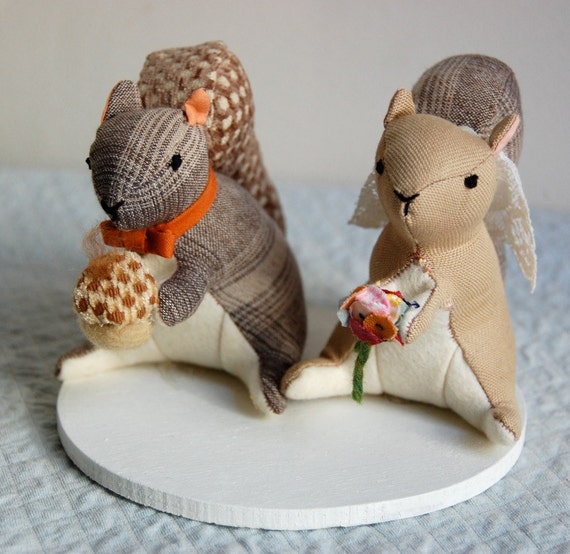Items similar to Squirrel Cake Topper on Etsy