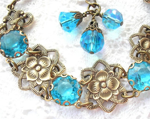 Aquamarine Garden Vintage Czech Glass Jewel Bracelet