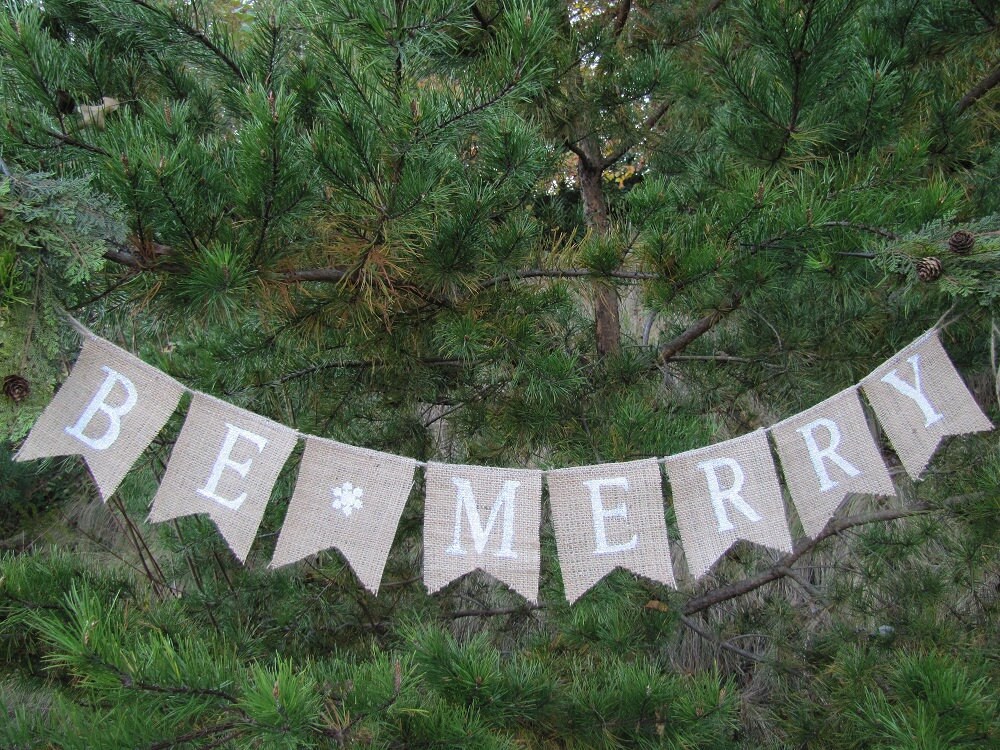 BE MERRY.... Mini Glittered Burlap Banner