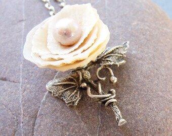 Romantic Shell and Pearl Rose Necklace, Seashell Necklace, Beach Jewelry, Sea Treasure Collection